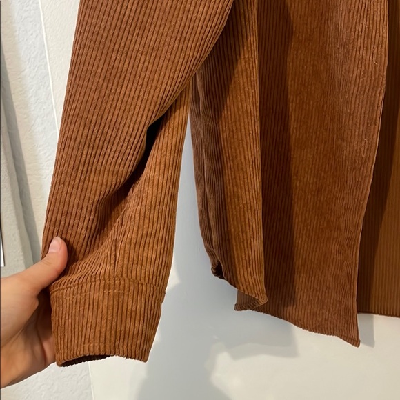 Brown Button Down Shirt/Shacket with Collar and Textured Fabric - Picture 3 of 7